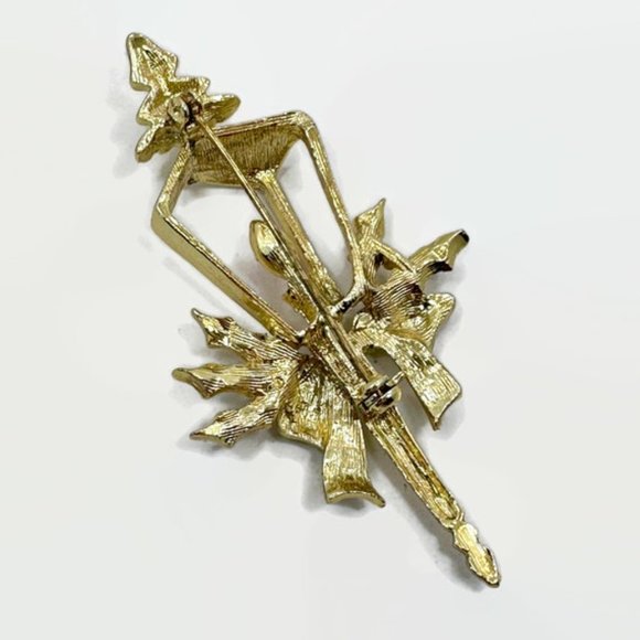Christmas Pin, Lantern, Candlelight, Gold Tone, Rhinestone, Vintage Brooch - Picture 3 of 3